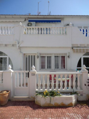 Отель Casas Holiday - Playa la Mata 1  Торревьеха